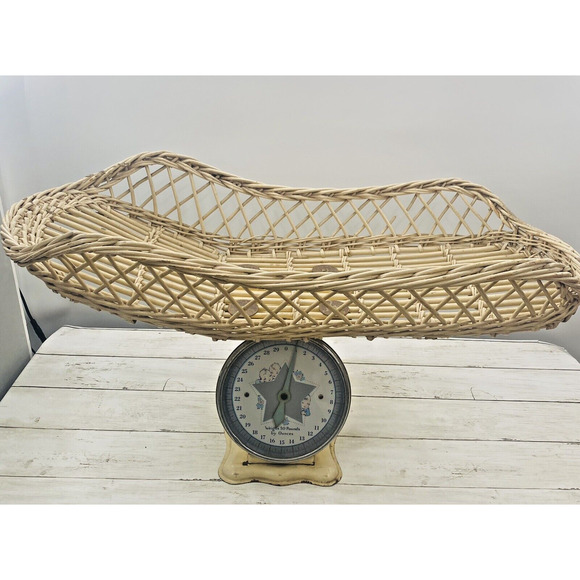 Antique WICKER Infant Baby Scale Metal With Original BASKET Shabby Chic Nursery - Picture 7 of 16